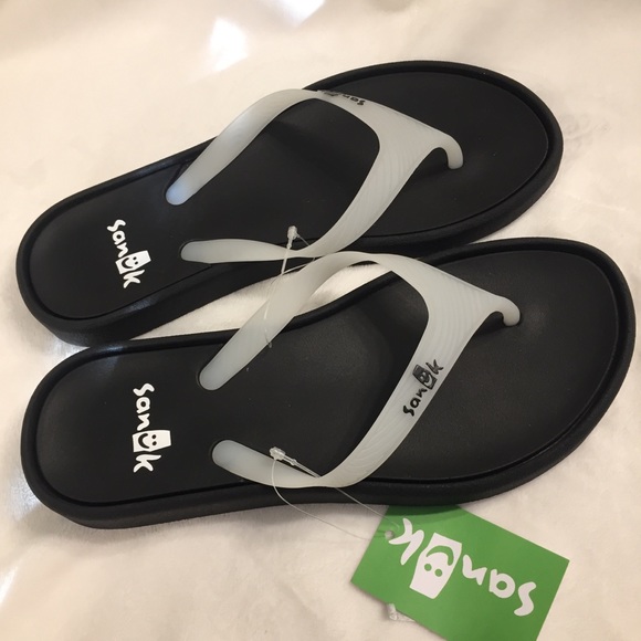 SANUK Size 6 Flip Flop Shoes NWT - Picture 4 of 8